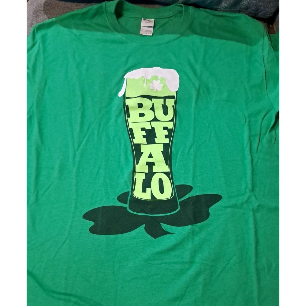 Mens Lg Kelly Green Gildan Tee "BUFFALO" In A Beer Glass St Patrick's Day Irish